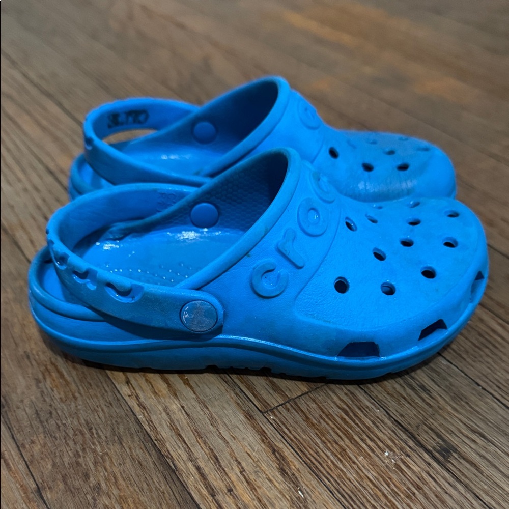 CROCS Kids Clog in Bright Blue